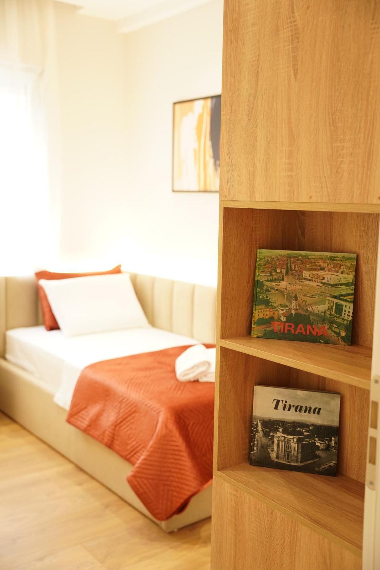 Feel Home Apartment Tirana Exterior photo